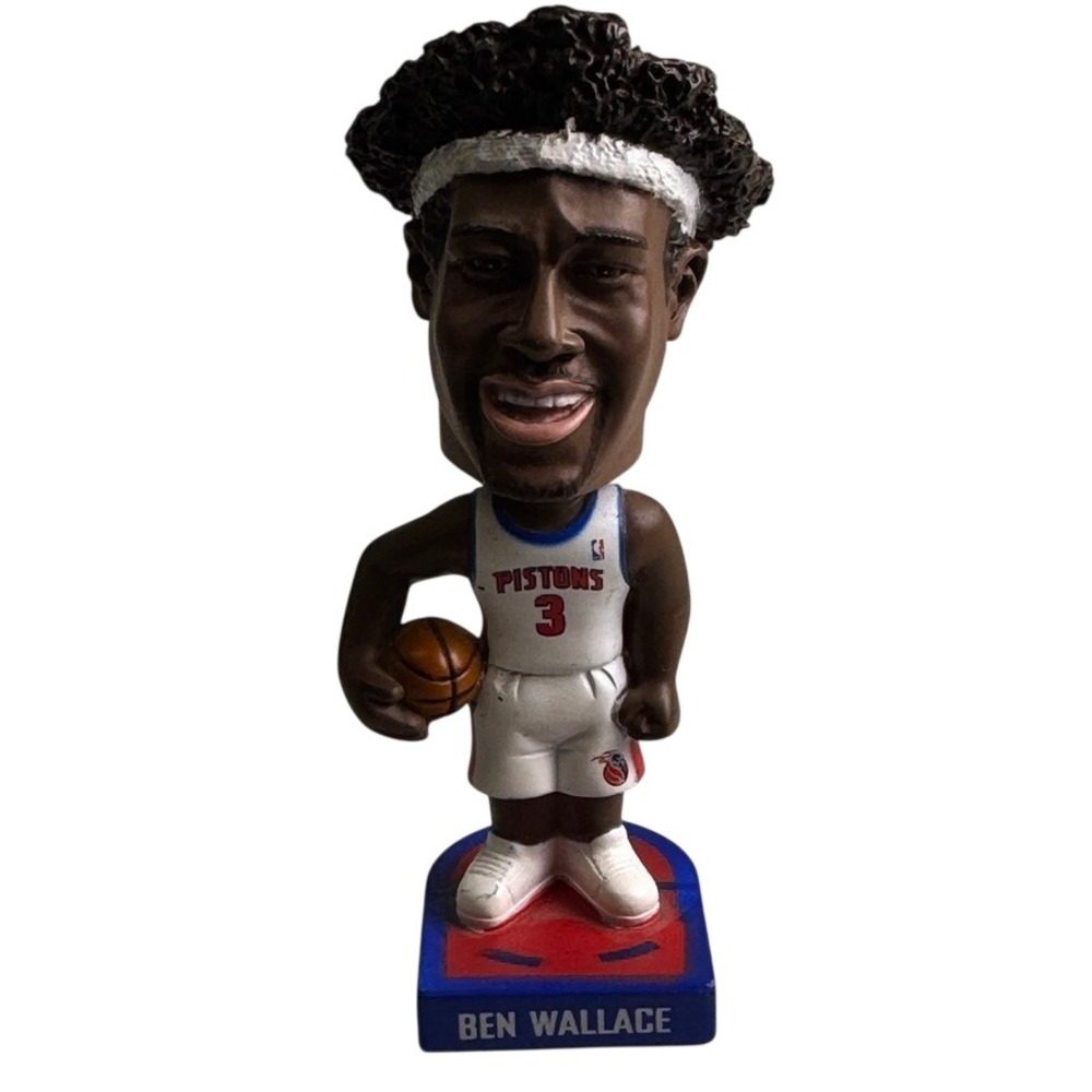 VTG 2004 Ben Wallace Detroit Pistons Burger King Fotoball 4" Bobblehead NBA